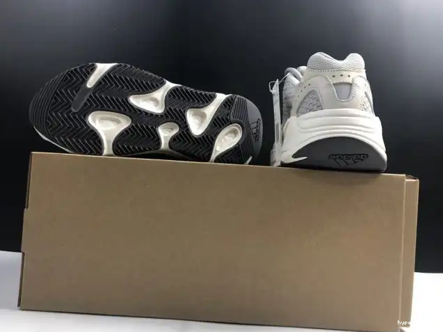hype Cream Yeezy GY7924 V2 Adidas Boost Cream 700 0508
